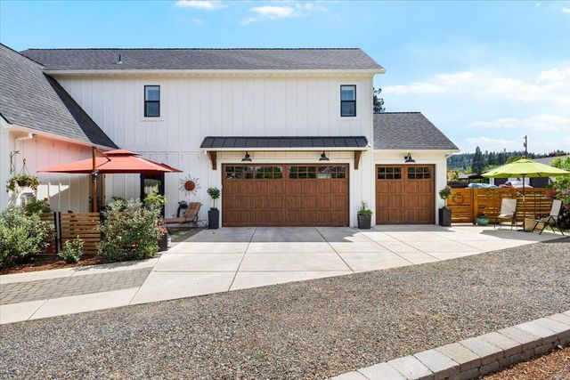 795 Bybee Drive, Jacksonville, OR 97530