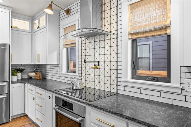 795 Bybee Drive, Jacksonville, OR 97530