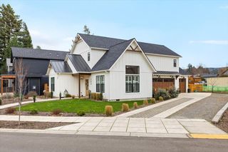 795 Bybee Drive, Jacksonville, OR 97530