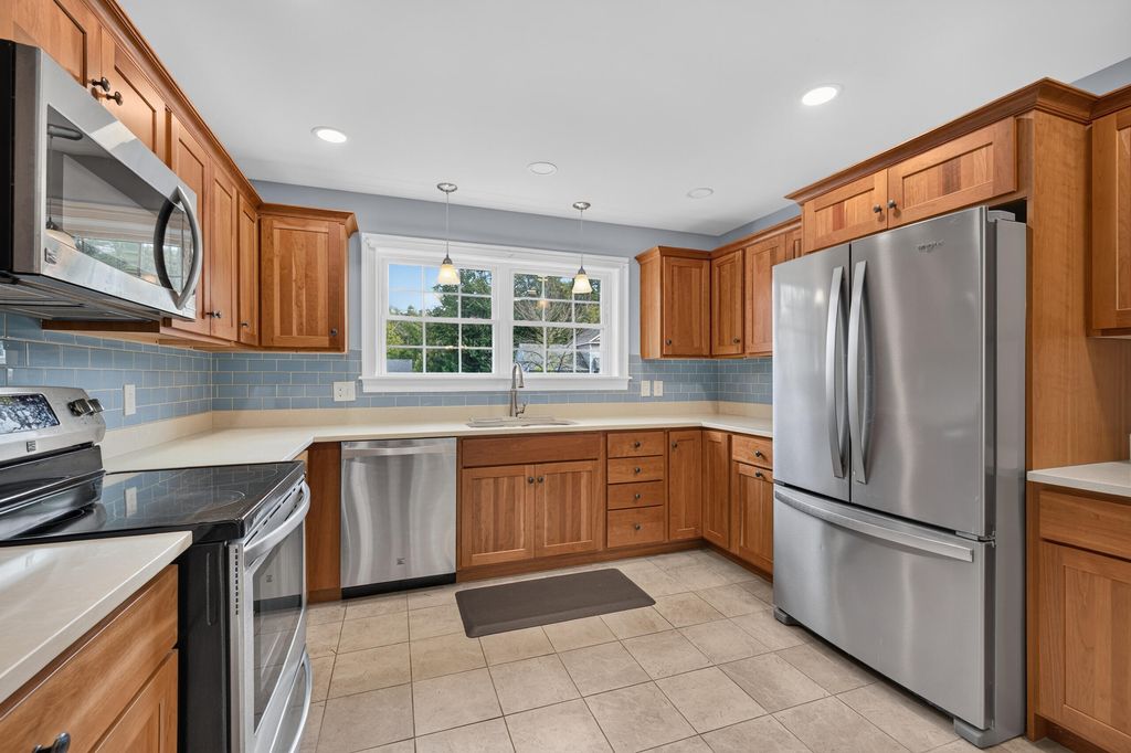 32 Elmwood Avenue, Scarborough, ME 04074 — photo 5