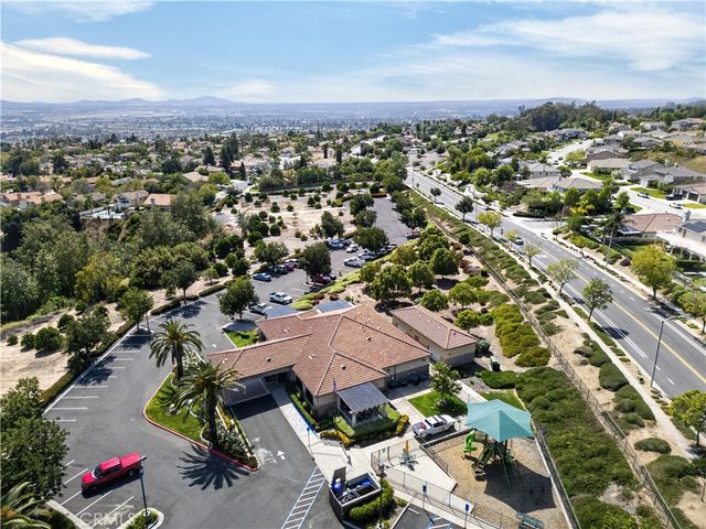 29115 Whitegate, Highland, CA 92346
