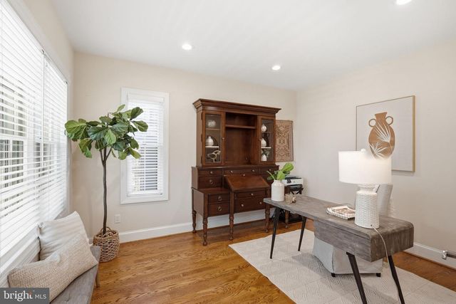 509 W MONTGOMERY AVE, Rockville, MD 20850