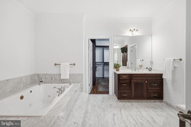 509 W MONTGOMERY AVE, Rockville, MD 20850