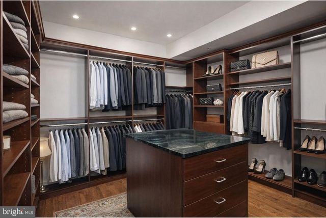 509 W MONTGOMERY AVE, Rockville, MD 20850