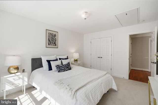 509 W MONTGOMERY AVE, Rockville, MD 20850