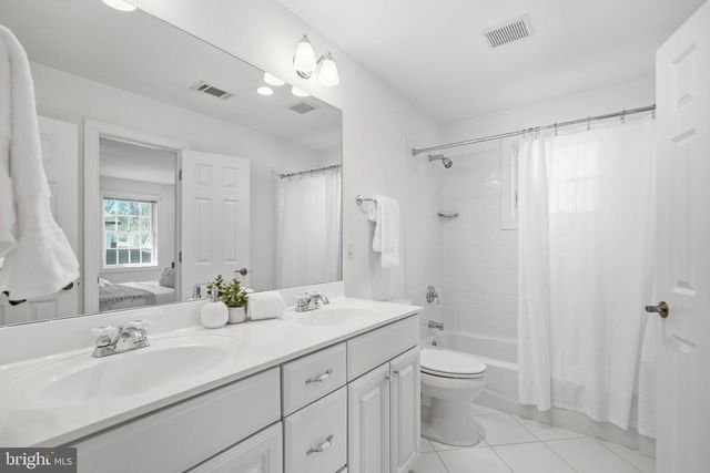 509 W MONTGOMERY AVE, Rockville, MD 20850