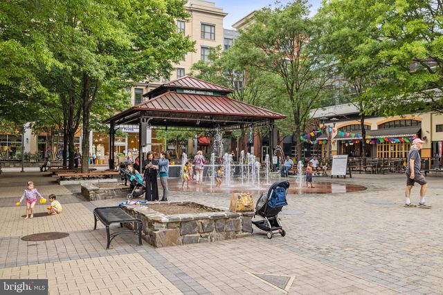 509 W MONTGOMERY AVE, Rockville, MD 20850