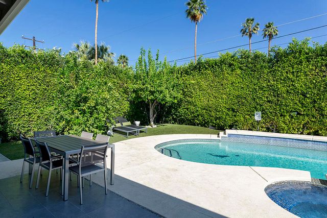 1650 E San Jacinto Way, Palm Springs, CA 92262