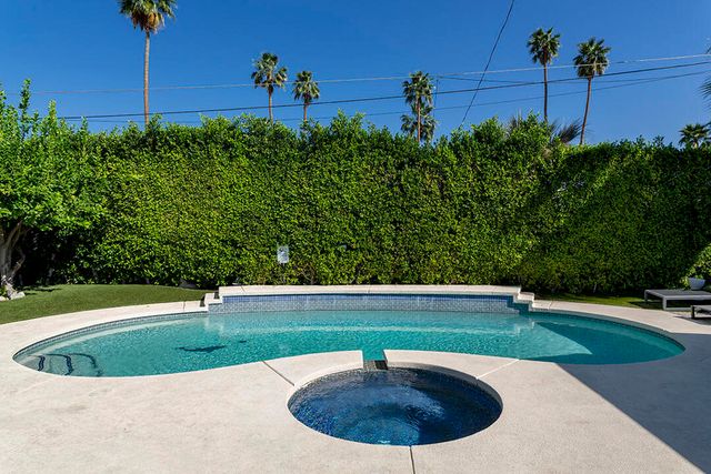 1650 E San Jacinto Way, Palm Springs, CA 92262