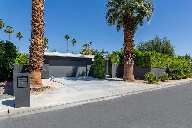 1650 E San Jacinto Way, Palm Springs, CA 92262