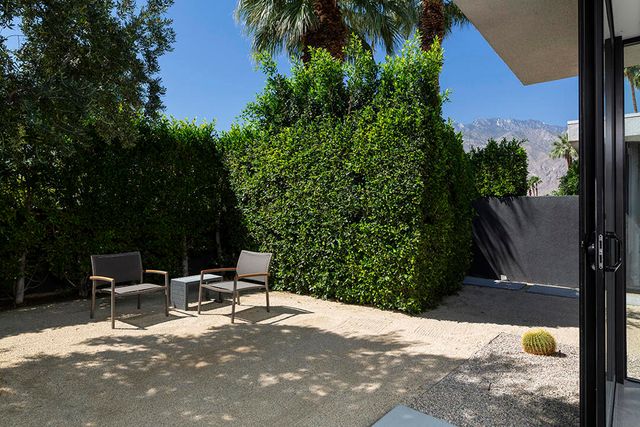 1650 E San Jacinto Way, Palm Springs, CA 92262