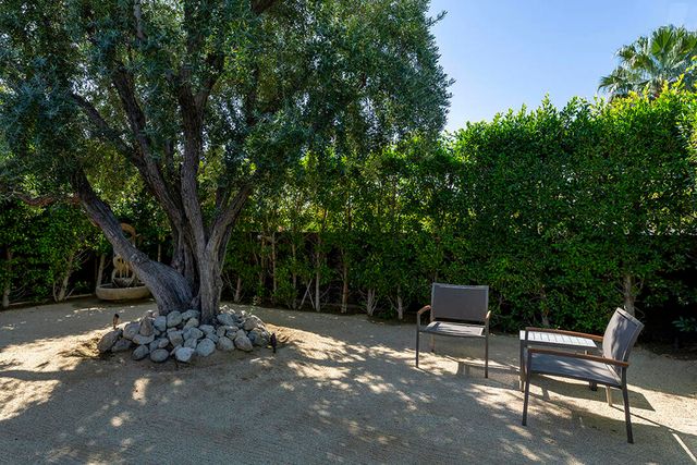 1650 E San Jacinto Way, Palm Springs, CA 92262