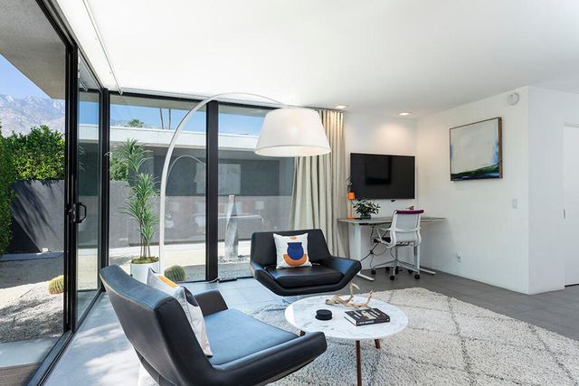 1650 E San Jacinto Way, Palm Springs, CA 92262