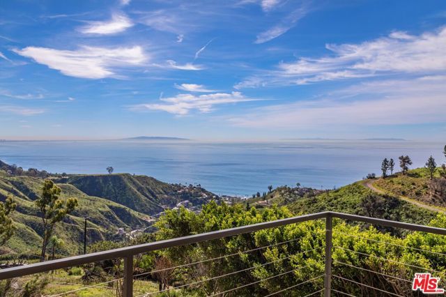 21812 Castlewood Drive, Malibu, CA 90265