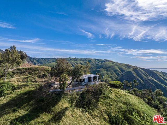 21812 Castlewood Drive, Malibu, CA 90265