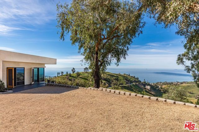 21812 Castlewood Drive, Malibu, CA 90265