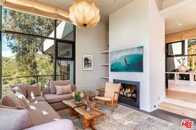 21812 Castlewood Drive, Malibu, CA 90265