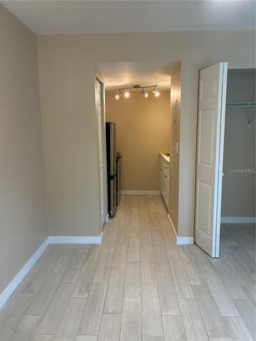 4131 DOLPHIN DRIVE 4131, Tampa, FL 33617