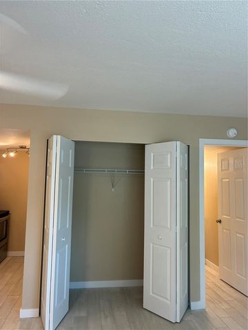 4131 DOLPHIN DRIVE 4131, Tampa, FL 33617