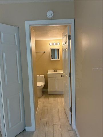 4131 DOLPHIN DRIVE 4131, Tampa, FL 33617