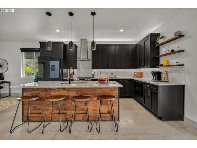 6738 Nw 271ST Ave, Hillsboro, OR 97124