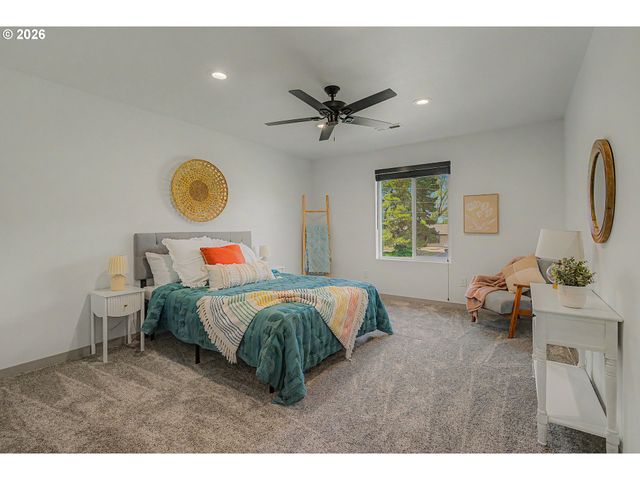 6738 Nw 271ST Ave, Hillsboro, OR 97124