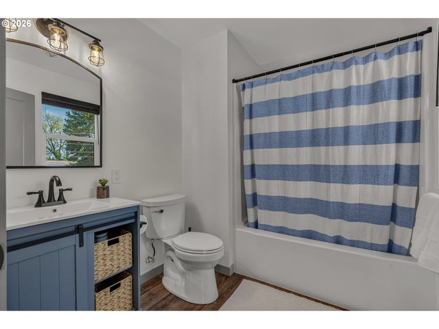 6738 Nw 271ST Ave, Hillsboro, OR 97124