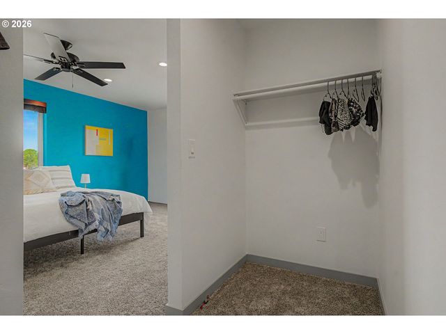 6738 Nw 271ST Ave, Hillsboro, OR 97124