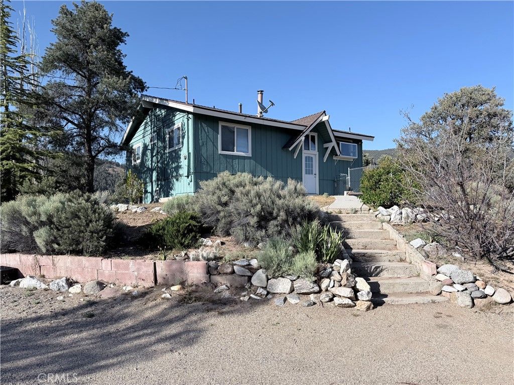 9316 Whispering Pines Rd., Frazier Park, CA 93225