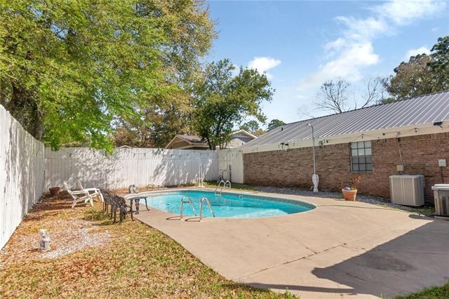 2820 Woodmill Lane, Mobile, AL 36695