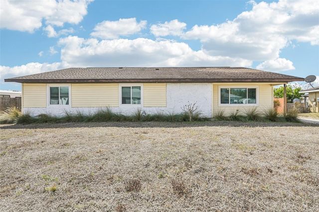 8635 CHESEBRO AVENUE, North Port, FL 34287