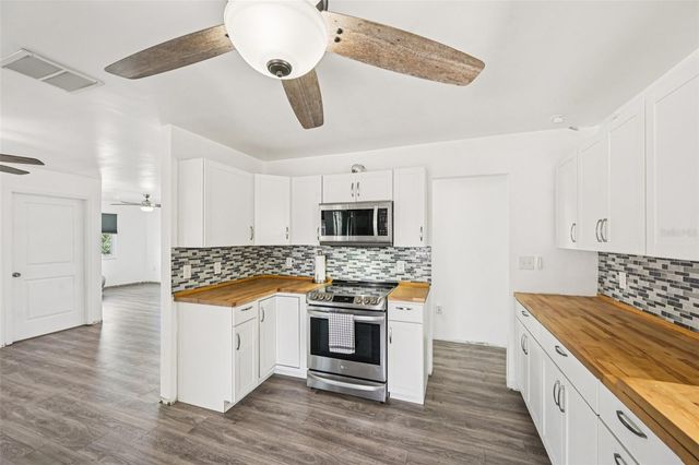 8635 CHESEBRO AVENUE, North Port, FL 34287