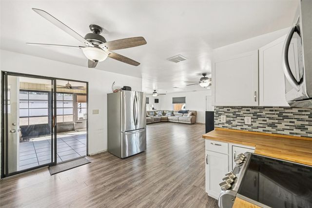 8635 CHESEBRO AVENUE, North Port, FL 34287