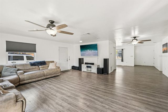 8635 CHESEBRO AVENUE, North Port, FL 34287