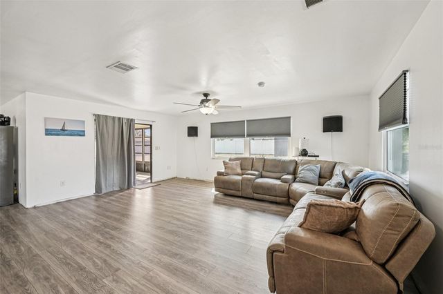 8635 CHESEBRO AVENUE, North Port, FL 34287