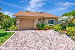 1420 NW 27th Avenue, Delray Beach, FL 33445