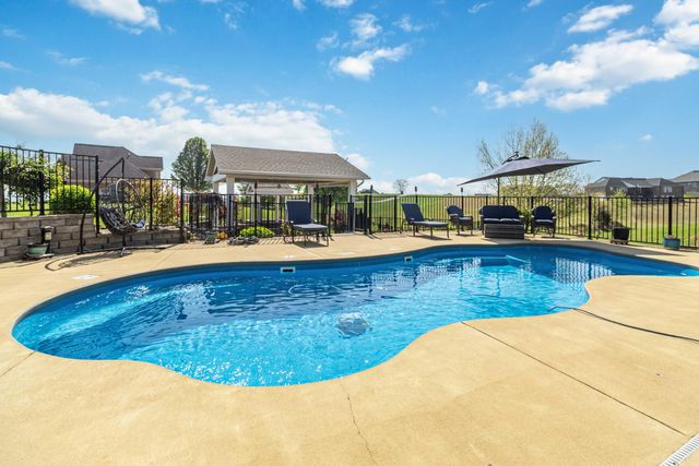 607 Shimmering Moon Drive, Somerset, KY 42503