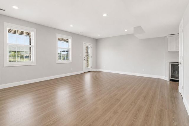 607 Shimmering Moon Drive, Somerset, KY 42503