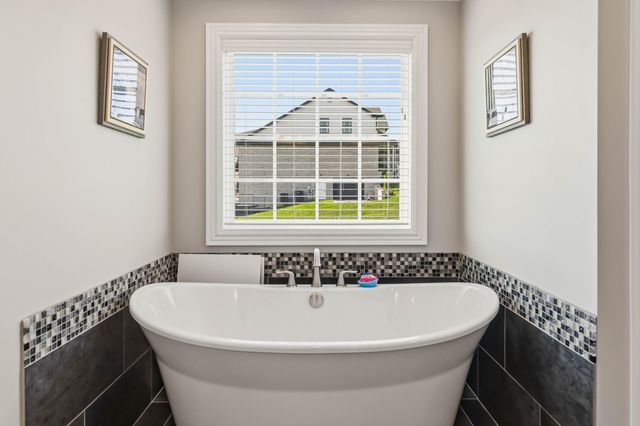 607 Shimmering Moon Drive, Somerset, KY 42503