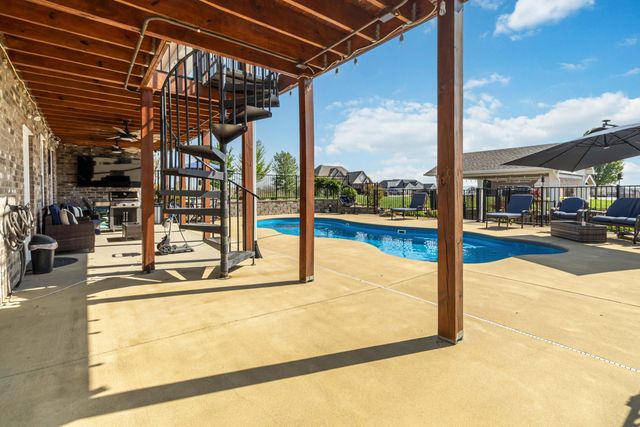 607 Shimmering Moon Drive, Somerset, KY 42503