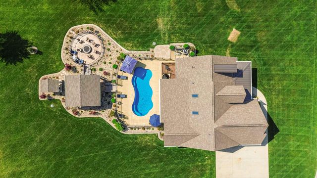 607 Shimmering Moon Drive, Somerset, KY 42503