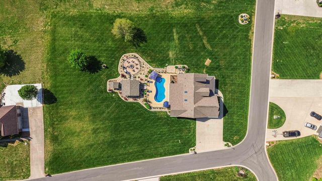 607 Shimmering Moon Drive, Somerset, KY 42503