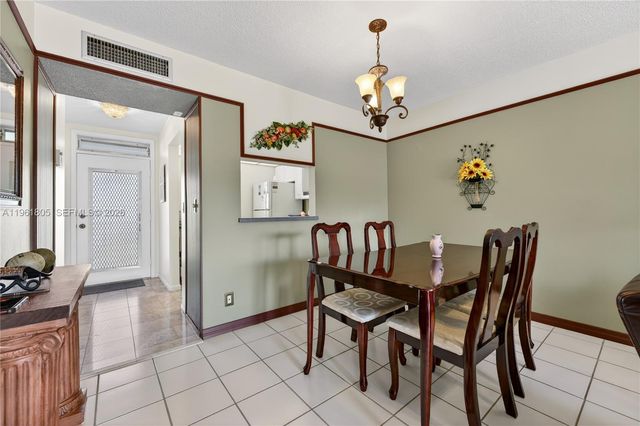 2800 NW 47th Terrace 205B, Lauderdale Lakes, FL 33313