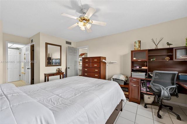 2800 NW 47th Terrace 205B, Lauderdale Lakes, FL 33313
