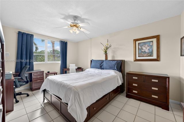 2800 NW 47th Terrace 205B, Lauderdale Lakes, FL 33313