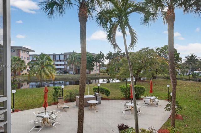 2800 NW 47th Terrace 205B, Lauderdale Lakes, FL 33313