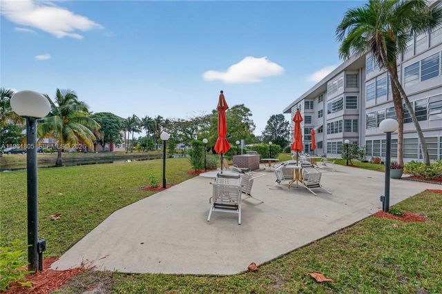 2800 NW 47th Terrace 205B, Lauderdale Lakes, FL 33313