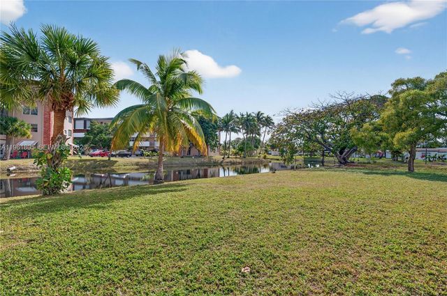 2800 NW 47th Terrace 205B, Lauderdale Lakes, FL 33313