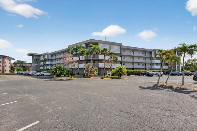 2800 NW 47th Terrace 205B, Lauderdale Lakes, FL 33313