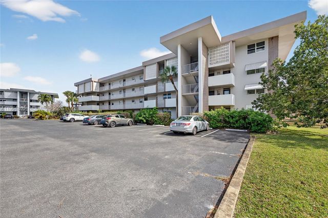 2800 NW 47th Terrace 205B, Lauderdale Lakes, FL 33313